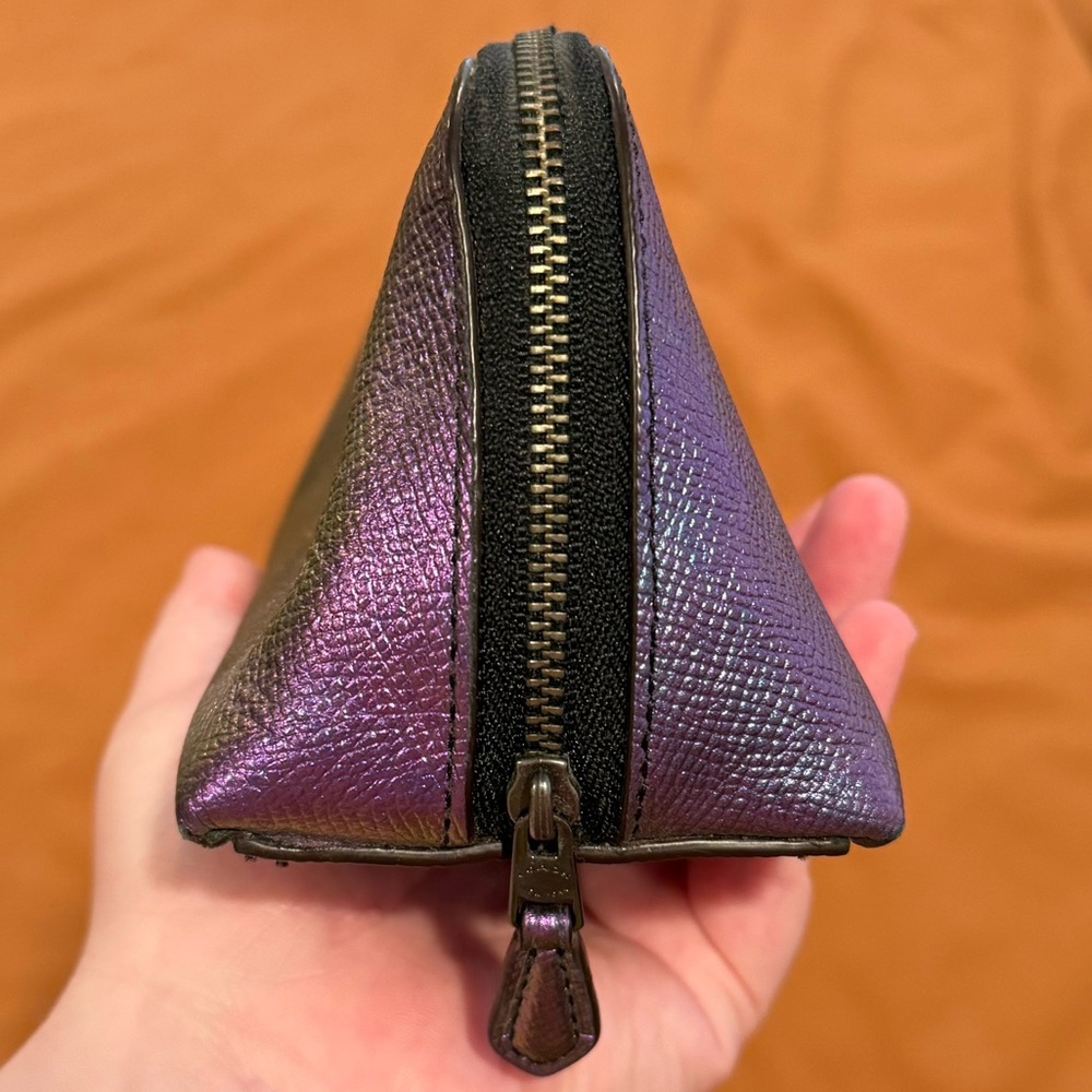 COACH | Holographic Pebble Leather Cosmetic Case - Picture 5 of 9